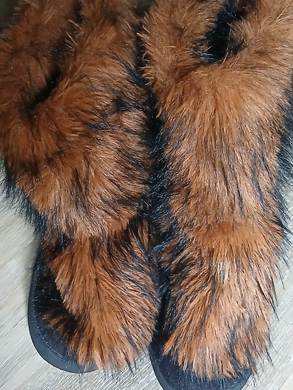 Source Unknown Brown and Black Faux Fur Moccasin Slippers